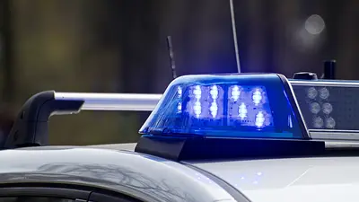 Dziecko zatrzaśnięte w aucie – szybka reakcja!