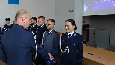 Średzcy policjanci z awansami na stopień młodszego aspiranta